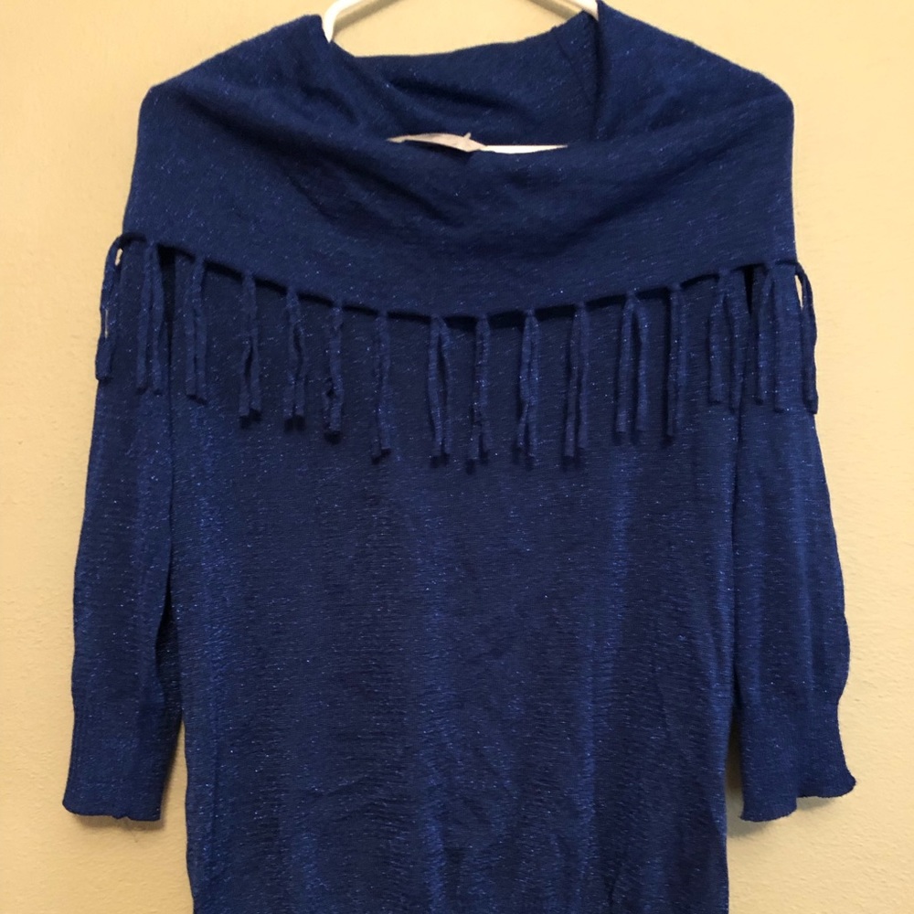 Super cute fringe top! Shiny blue top! NWT size L